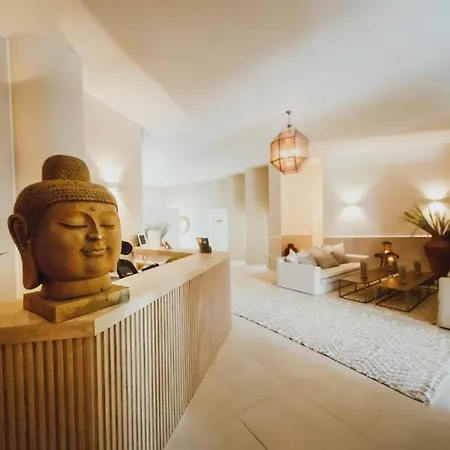 Caesar Studio Apartment *